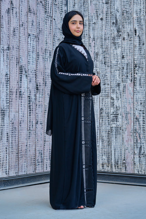 Black Abaya with Geometric Embroidered Panels – hover image