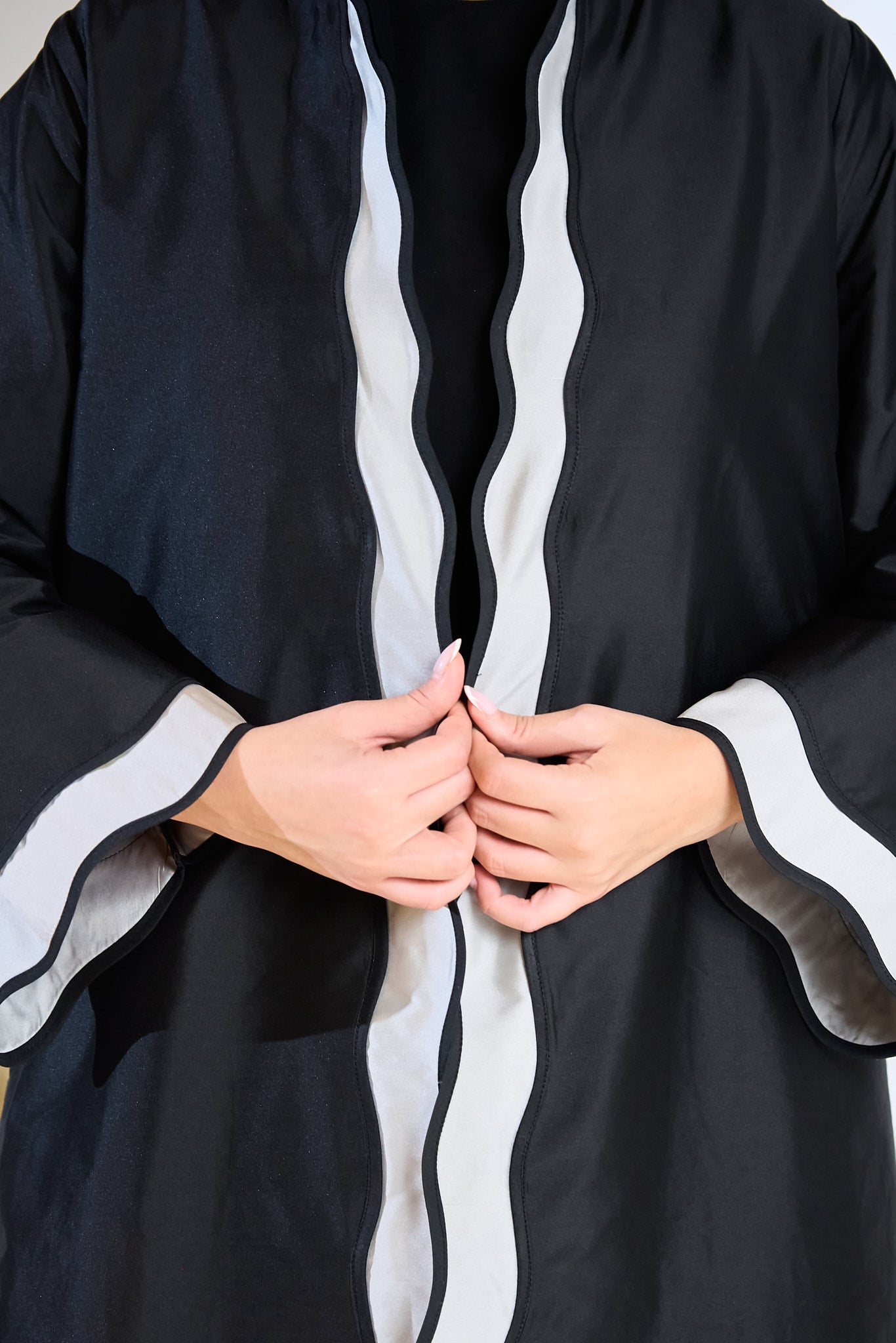 Black Taffeta Abaya with Wavy Contrast Center Panel and Cuff Accents
