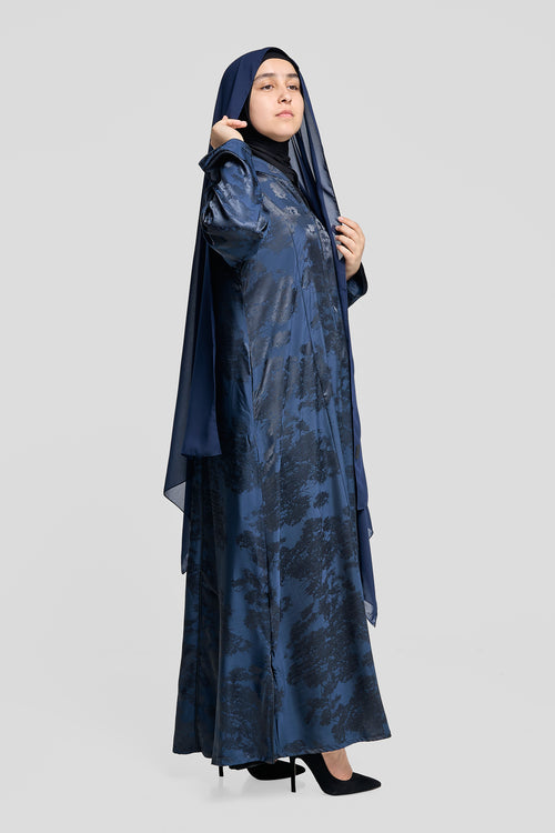 Premium Abaya with Side Slits and Glossy Texture – hover image