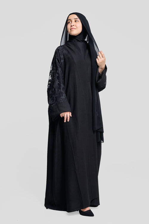 Black Abaya with Textured Floral Sleeve Detailing – hover image