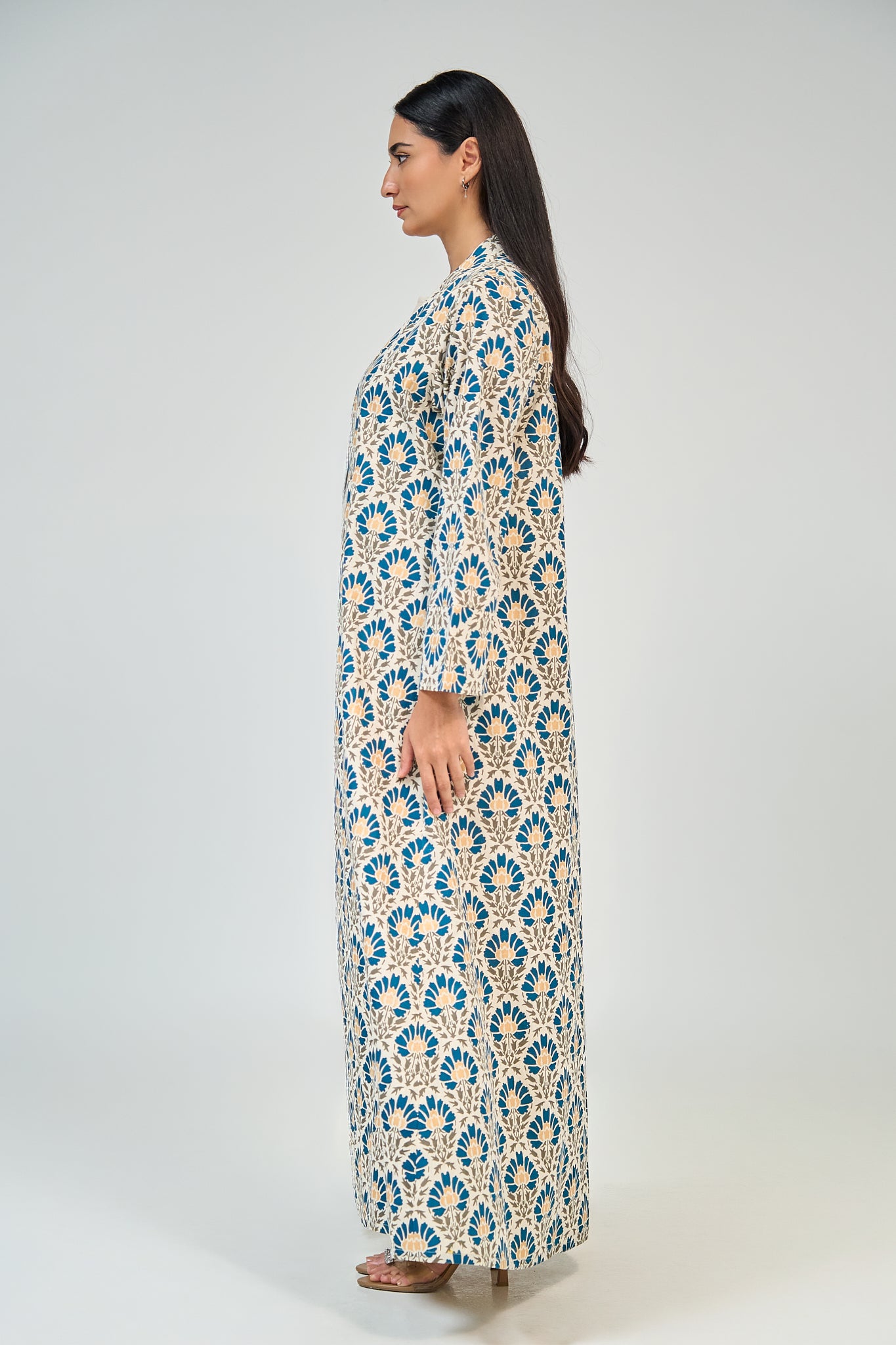 عباية شادو بلوسوم (نسخة)