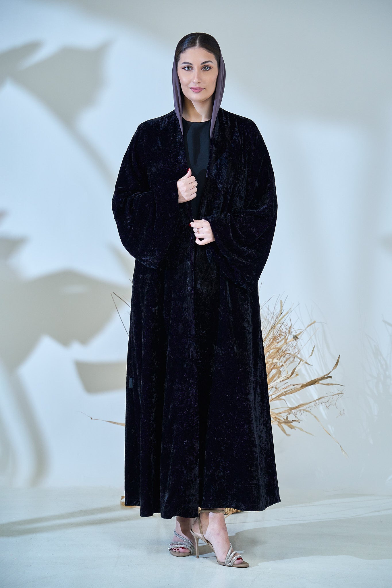 Luxe Black Crushed Velvet Abaya