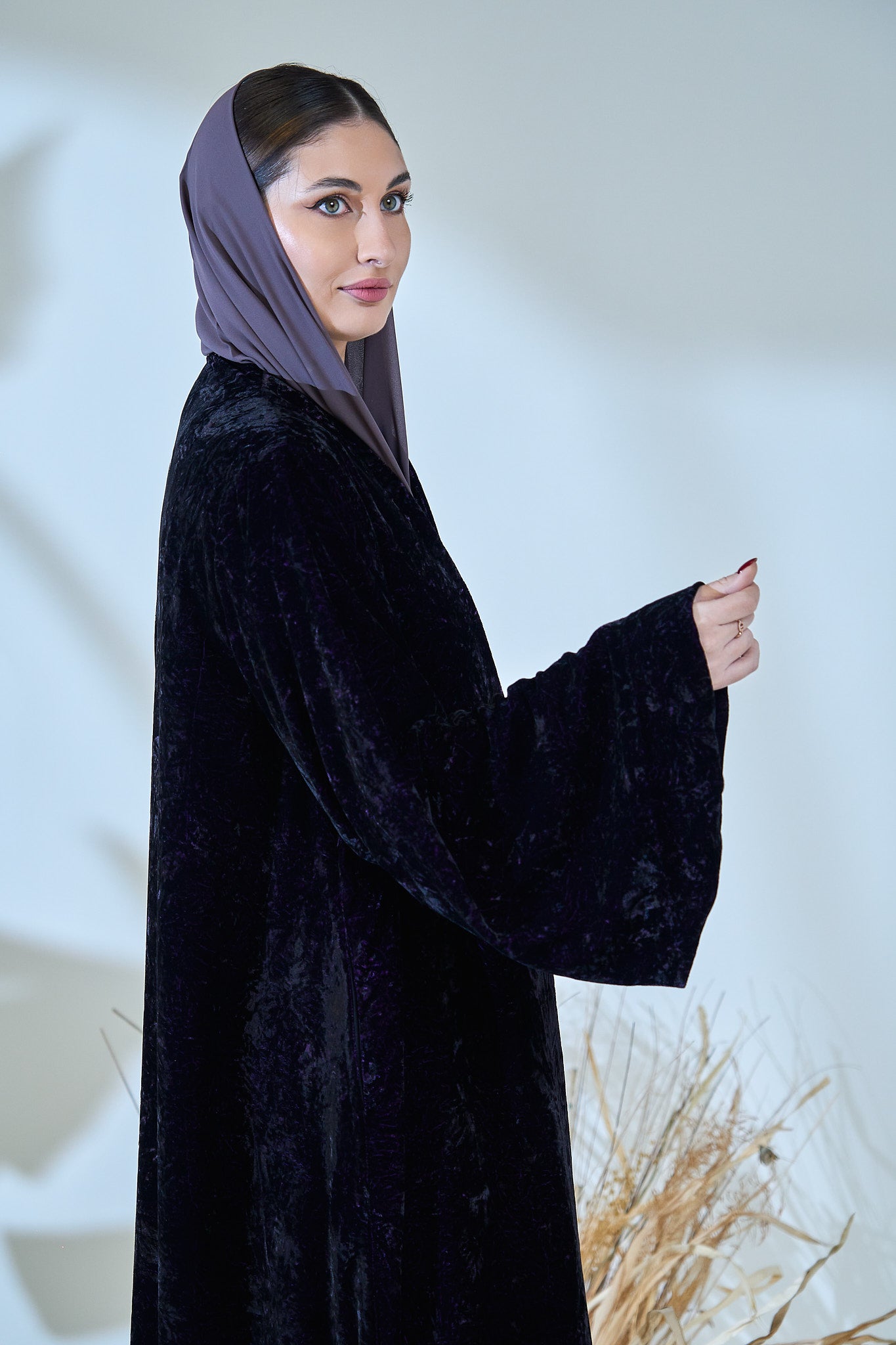 Luxe Black Crushed Velvet Abaya