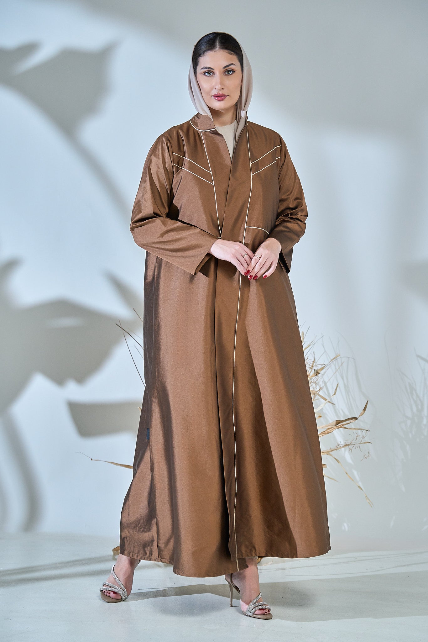 Contrast-Piped Cocoa Abaya with Structured Tailored Finish