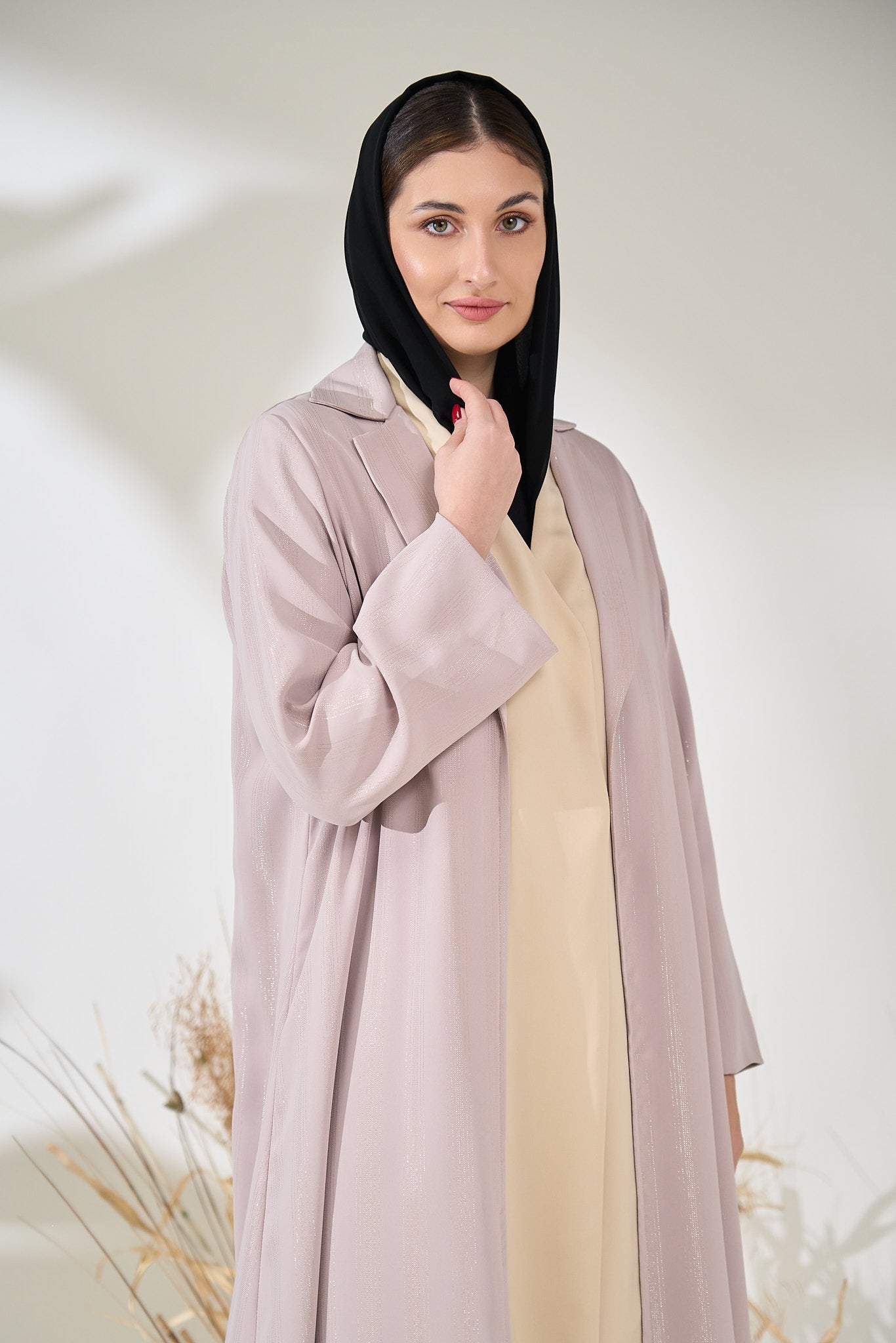 Blush Sheen Open Abaya with Soft Contrast Inner Layer