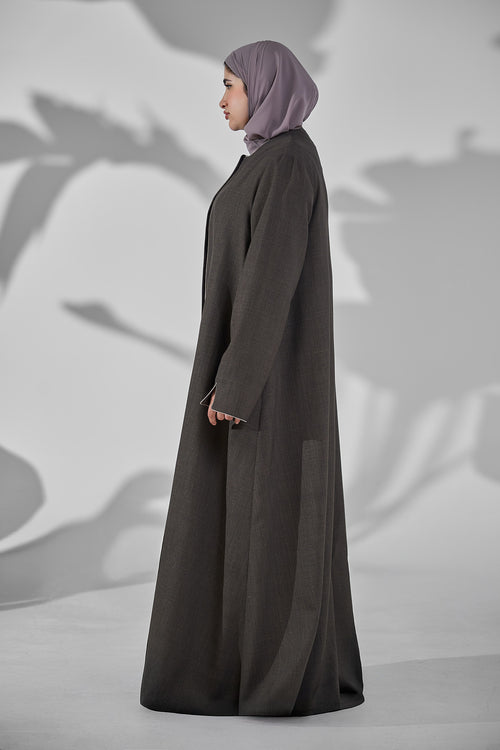 Minimal Textured Jacquard Abaya with Contrast Piping & Subtle Sleeve Slit – hover image