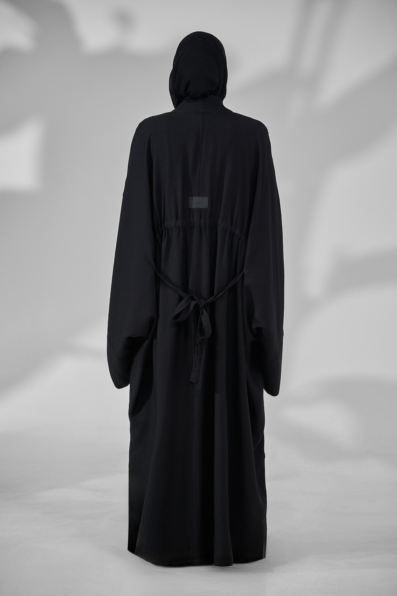 Classic Black Minimal Kimono Abaya with Wide Flowing Sleeves & Hidden Side Pockets