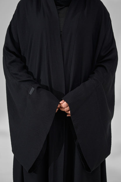 Classic Black Minimal Kimono Abaya with Wide Flowing Sleeves & Hidden Side Pockets