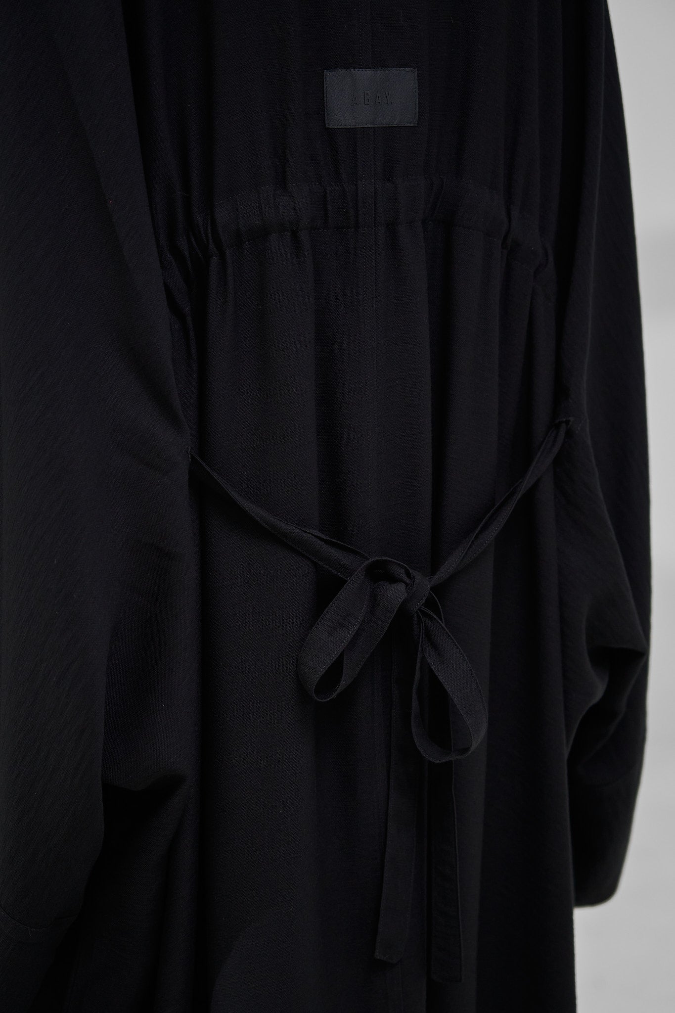 Classic Black Minimal Kimono Abaya with Wide Flowing Sleeves & Hidden Side Pockets