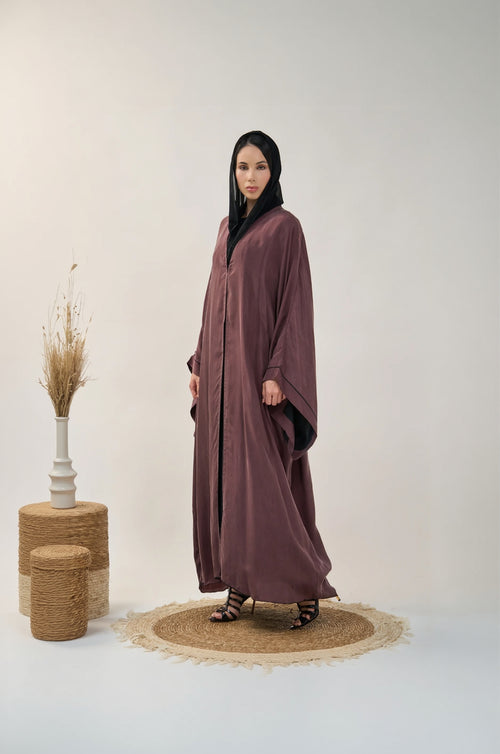 Kimono Style Abaya with Wide Sleeves and Fluid Silhouette