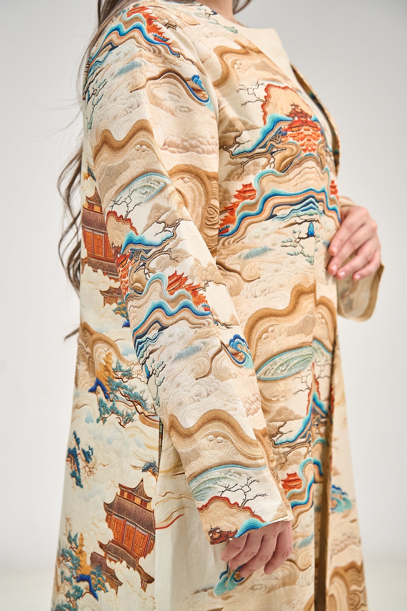 Artistic Landscape Print Abaya with Minimalist Silhouette