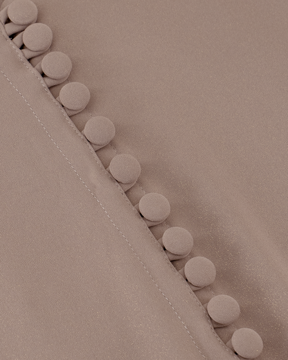 Mocha Matte Abaya مع زر الزر النسيج