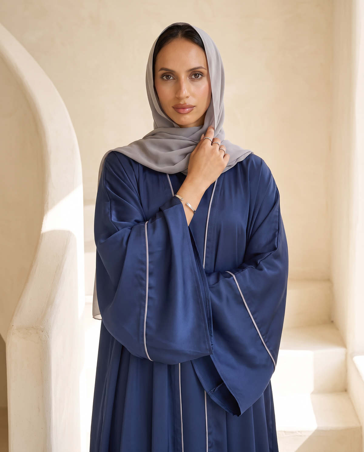 Elegant Glossy Navy Abaya