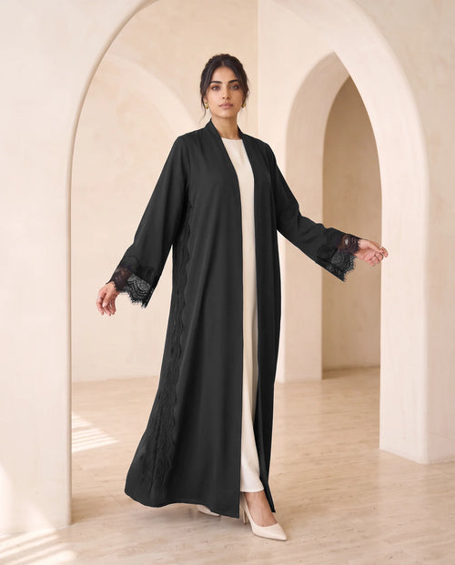 Contour Abaya – hover image