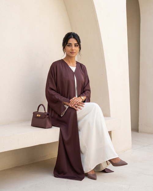 Meridian Plum Abaya – hover image