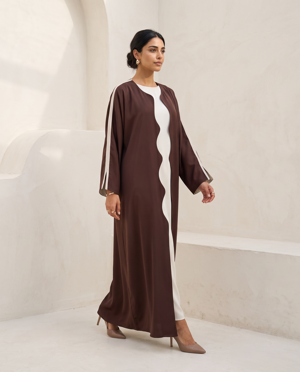 Dual Wave Abaya