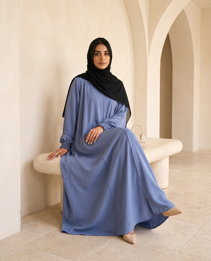 عباية كلاسيكية بأكمام مطوية
