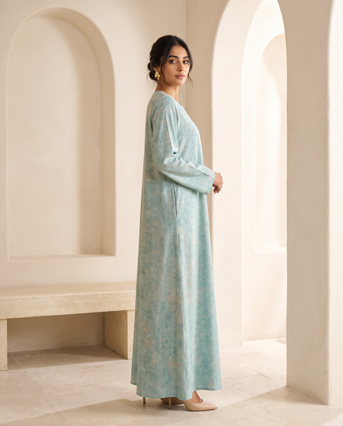 Aqua 22 Abaya