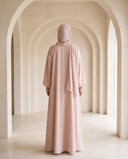 عباية كلاسيكية بأكمام مطوية