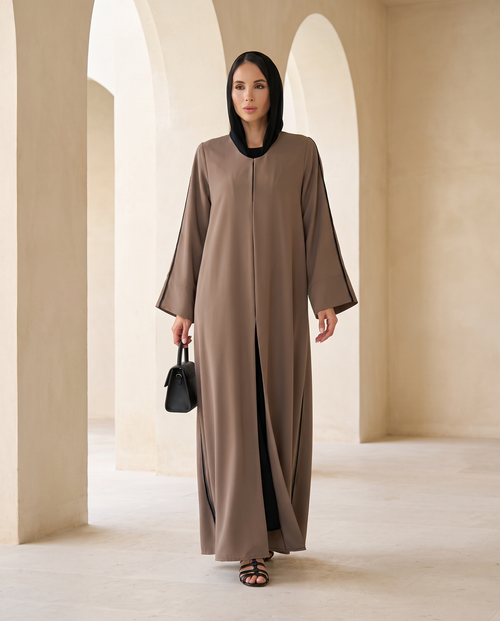 Brown Modern Abaya with Contrast Trim and Wide Sleeves