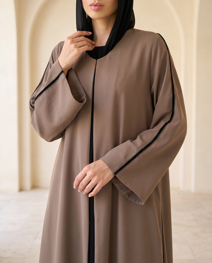 Brown Modern Abaya with Contrast Trim and Wide Sleeves