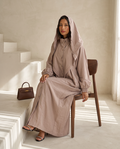 Hooded Button Down Modern Streetwear Beige Abaya – hover image