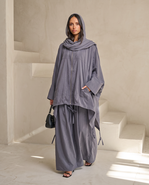 Modest Streetwear Gray Abaya Set with Zip Jacket and Skirt – hover image