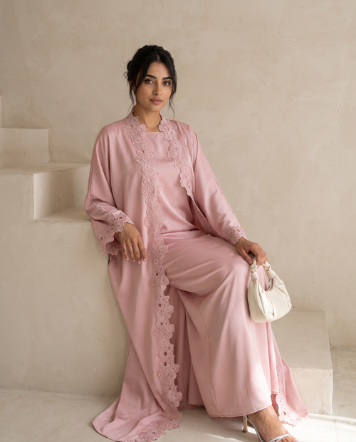 Blush Bloom Lace Abaya – hover image