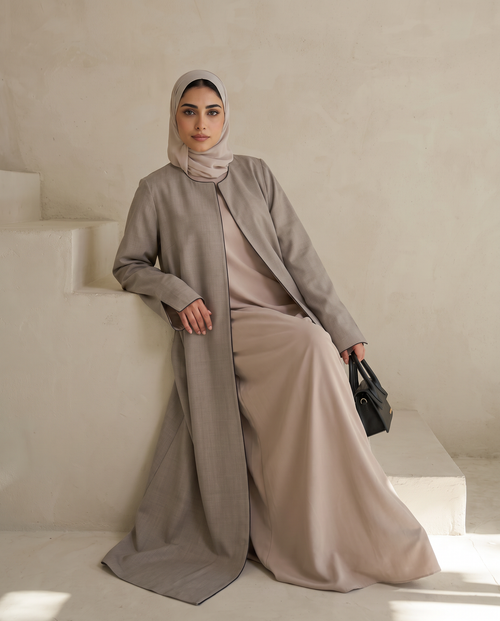 Minimal Textured Jacquard Abaya – hover image