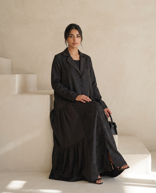 Midnight Noir Jacquard Rose Panel Abaya with Satin Lapel & Tiered Hem – hover image