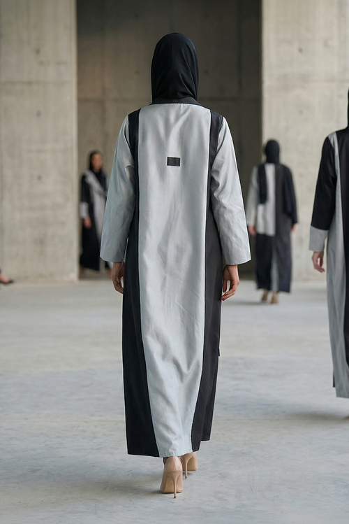 Monochrome Tuxedo-Panel Abaya in Structured Taffeta – hover image