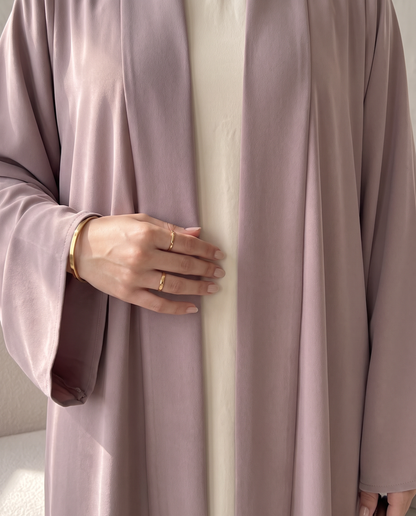 عباية مفتوحة فاخرة بلمسة نهائية ناعمة