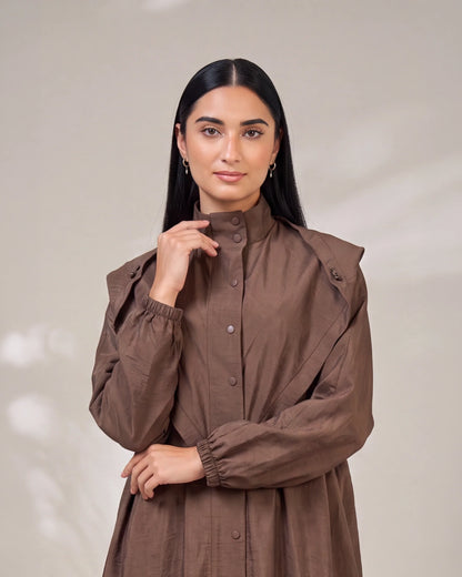 عباية كبيرة الحجم بغطاء للرأس