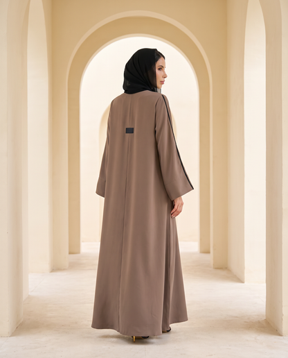 Brown Modern Abaya with Contrast Trim and Wide Sleeves