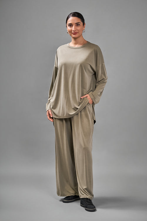 Relaxed Motion Trouser Set