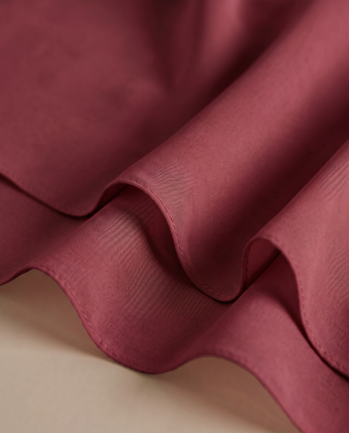 Premium scarf in Burgundy - view 3