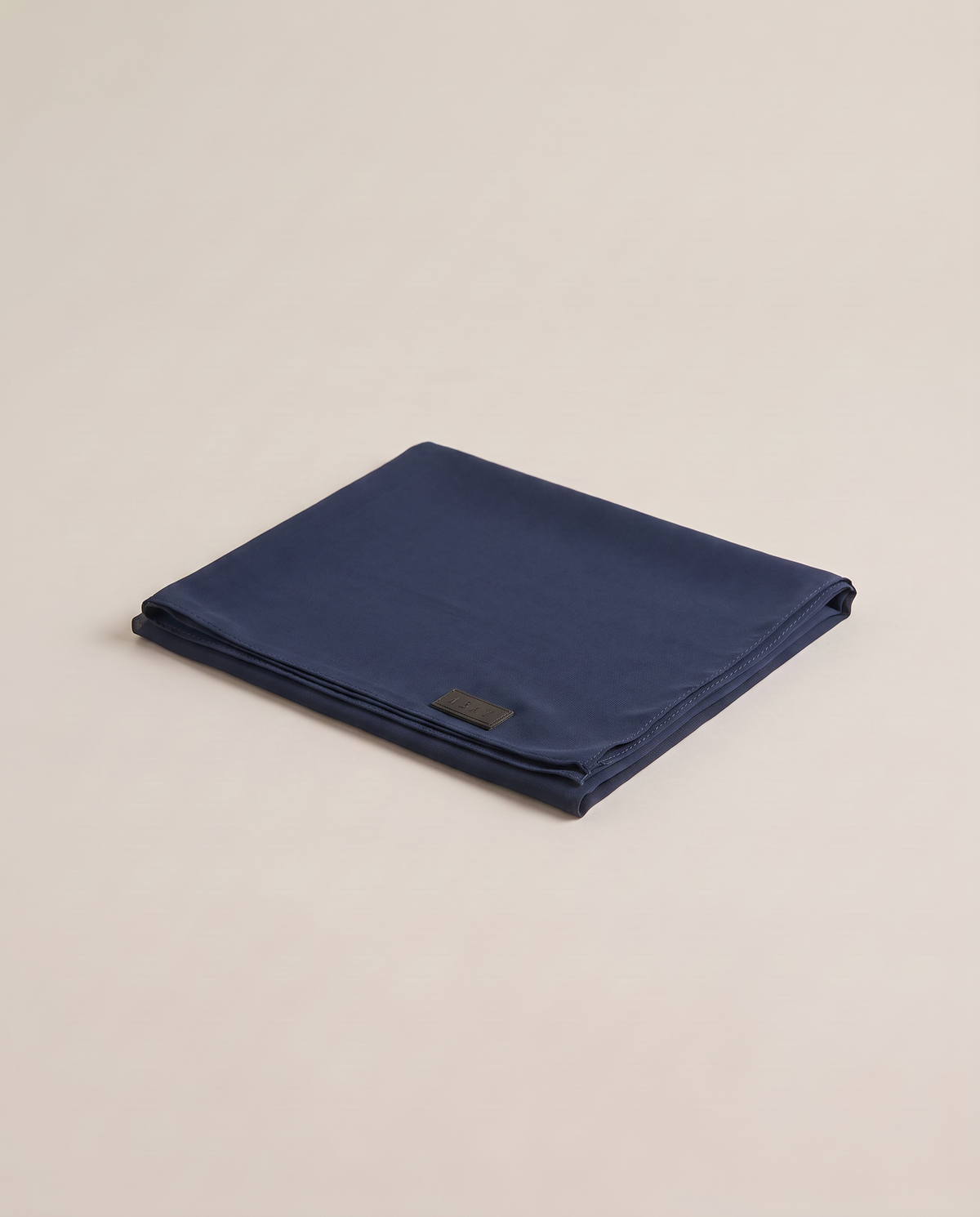 Premium scarf in Navy - view 2