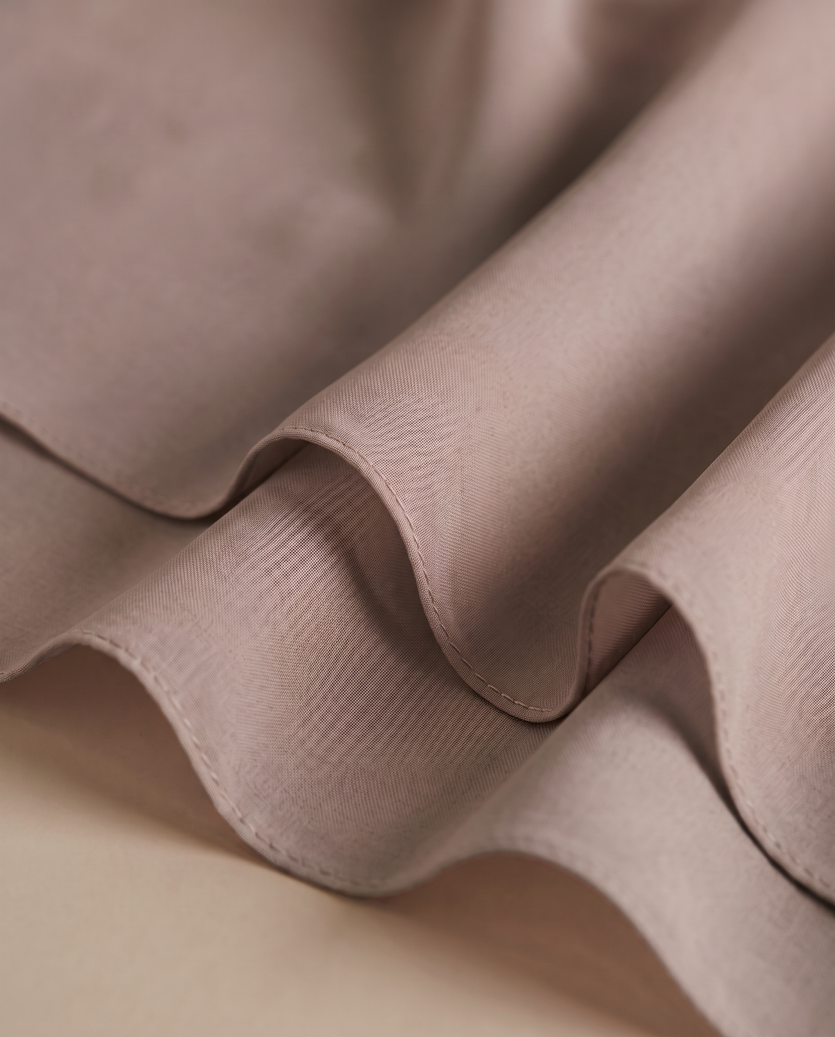 Premium scarf in Taupe Grey - view 3