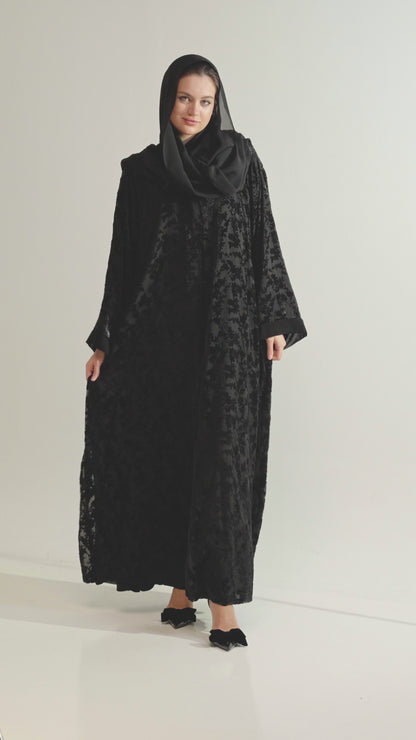 Abaya الكلاسيكية مع نسيج الأزهار المخملية